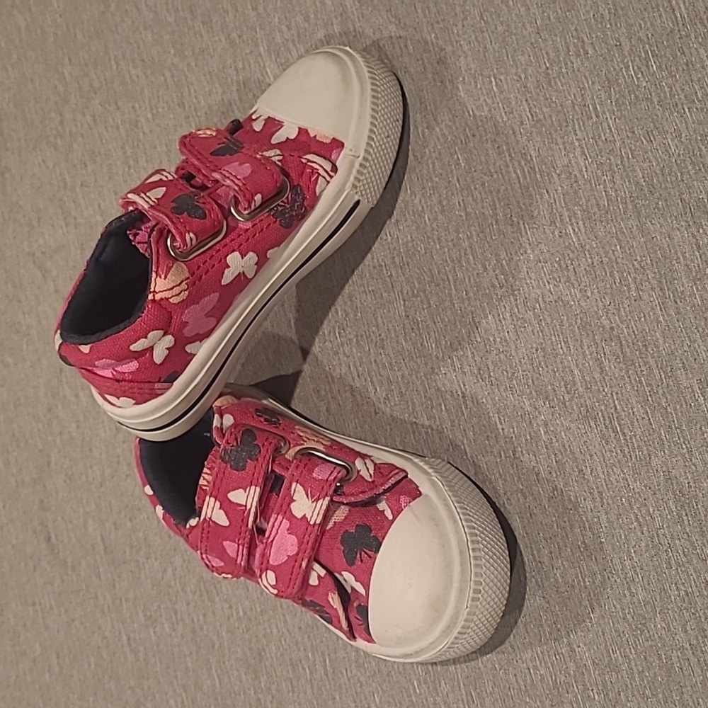 Butterfly shoes